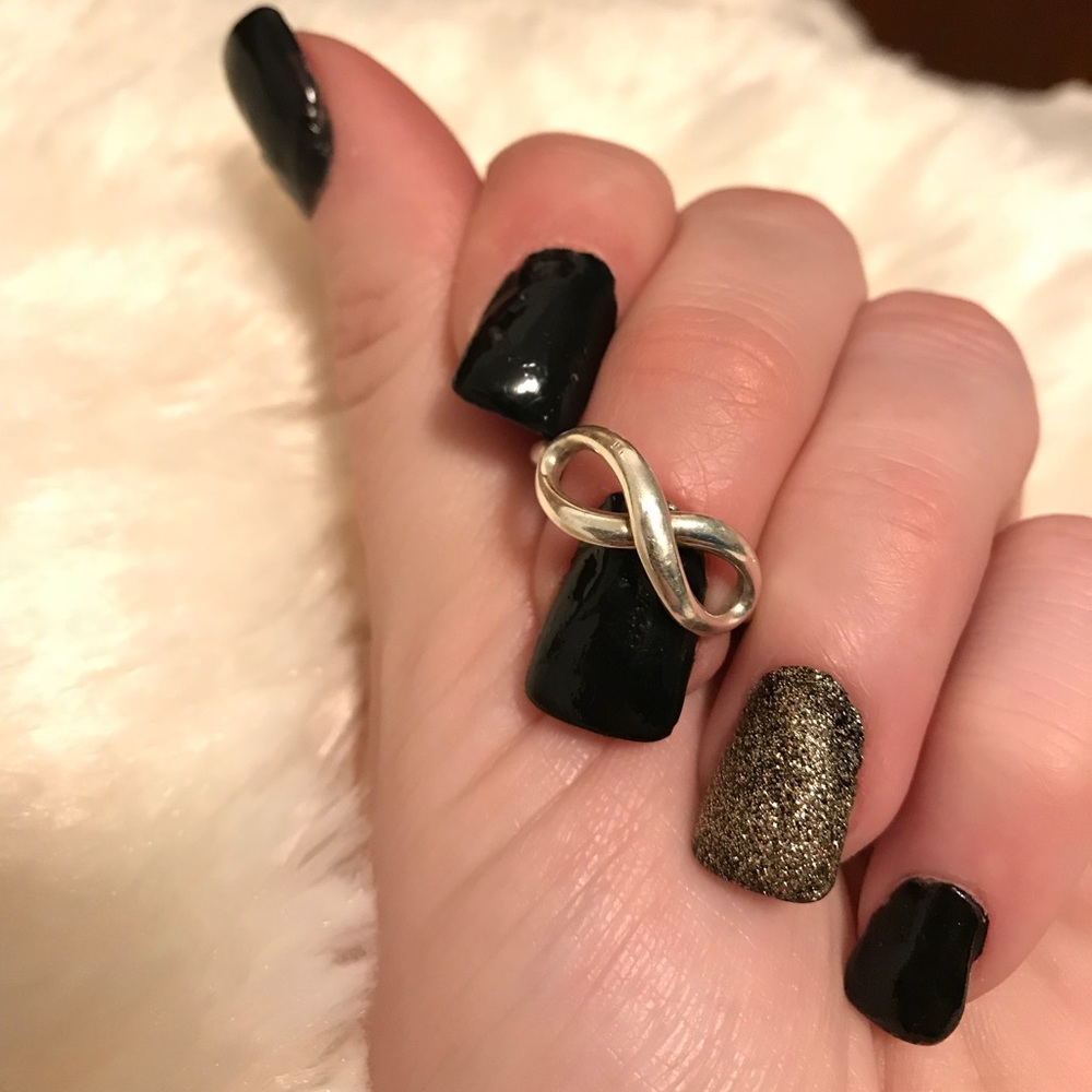 Tiffany & Co. Infinity Ring